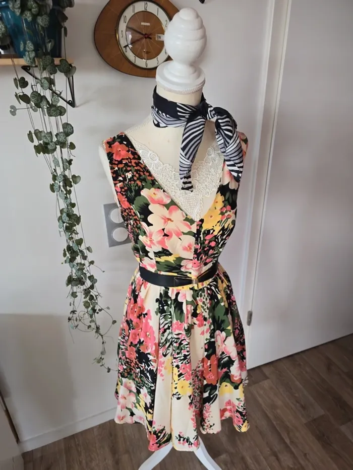 Robe rétro - photo numéro 2