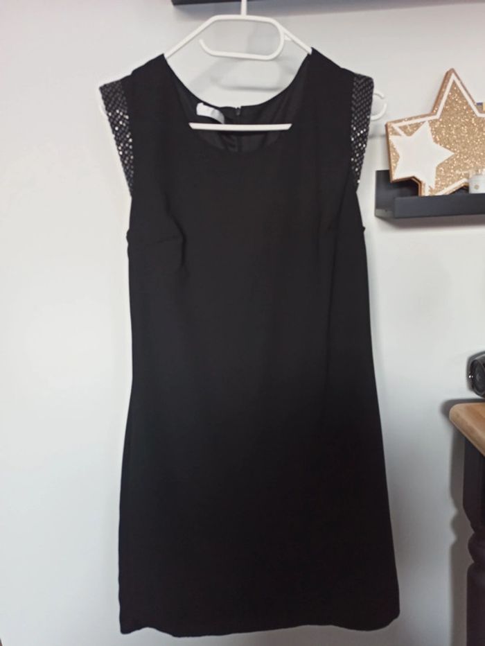 Robe noire
