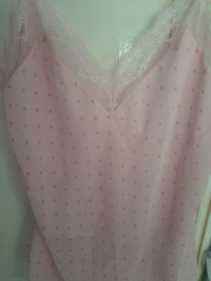 Nuisette courte rose, taille 42/44 - photo numéro 2