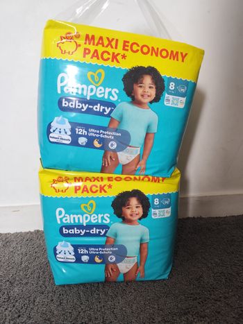 Couches Pampers baby-dry 