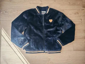 Bombers en
Fausse fourrure doublé sherpa