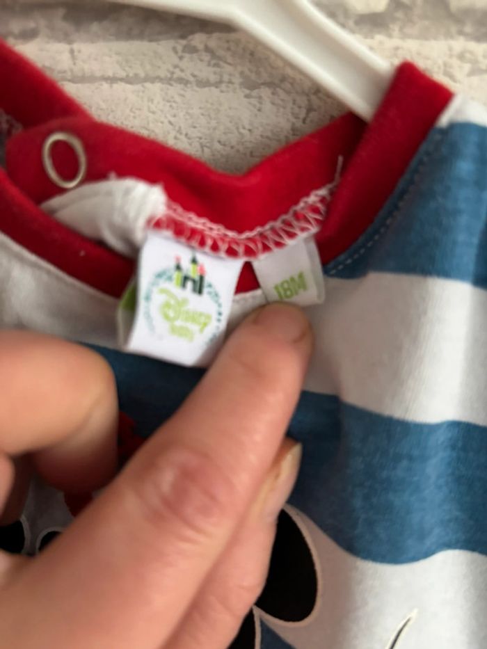 Tee shirt Disney taille 18 mois - photo numéro 3