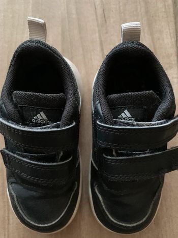 Baskets Adidas 21