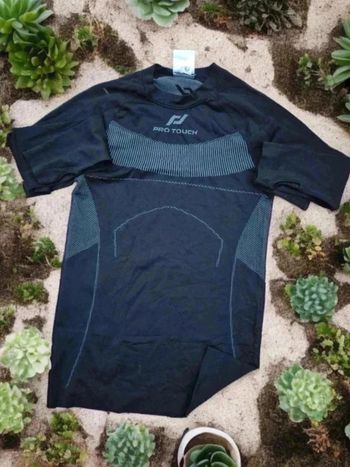 T shirt de sport 🌹S 🌹noir et gris pro touch