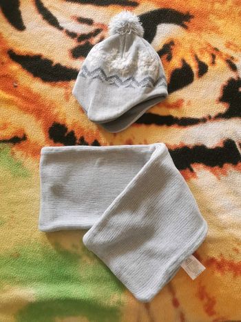 Ensemble bonnet echarpe