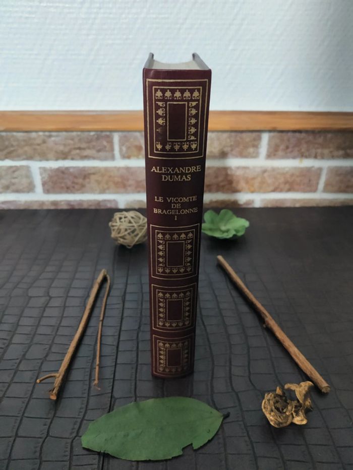 Le vicomte de Bragelonne / Tome 1 - Alexandre Dumas - photo numéro 2