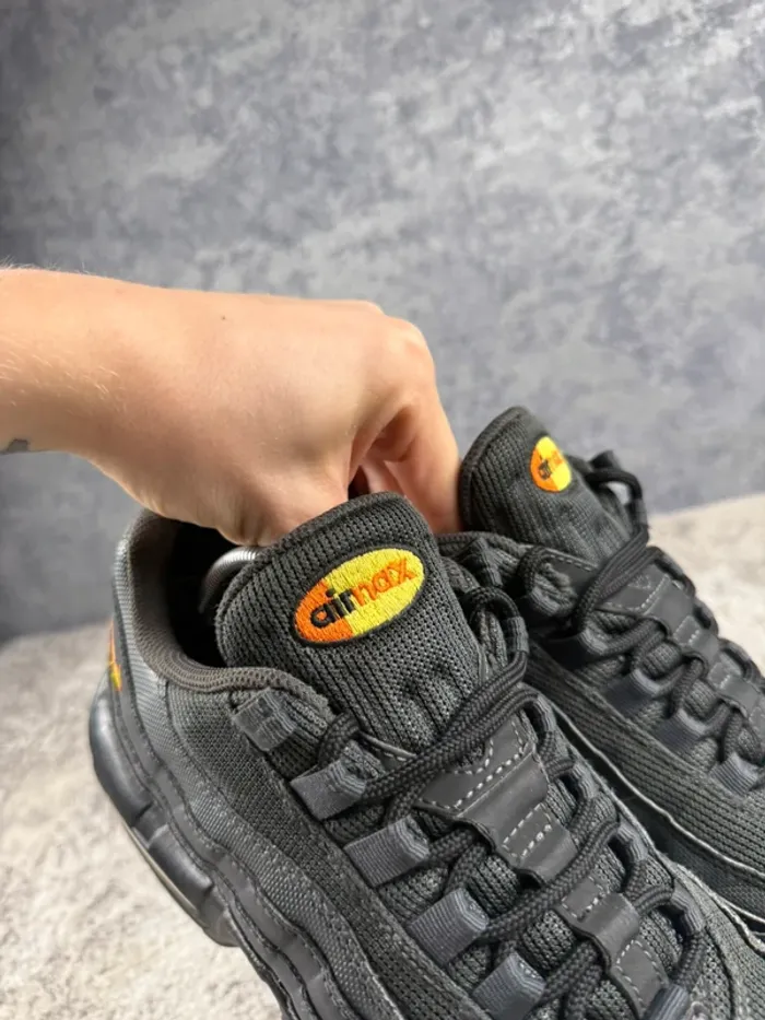 Nike Air Max 95 - Anthracite Safety Orange - Black & Grey & Red & Orange - photo numéro 11