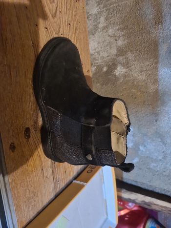 Bottines neuves t25