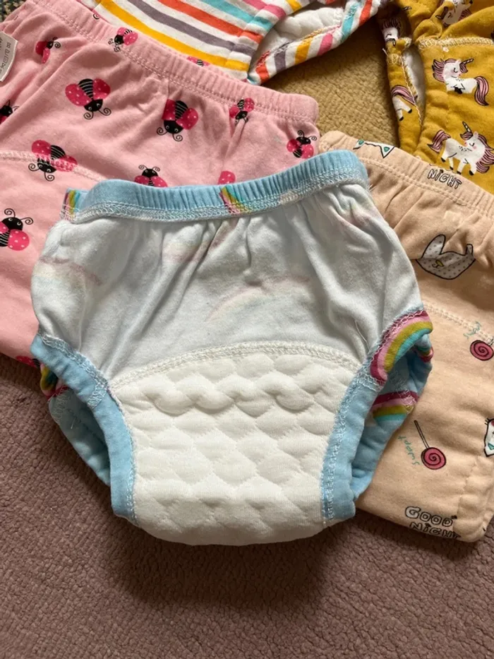Culottes d’apprentissage taille M 14-16kg - photo numéro 7