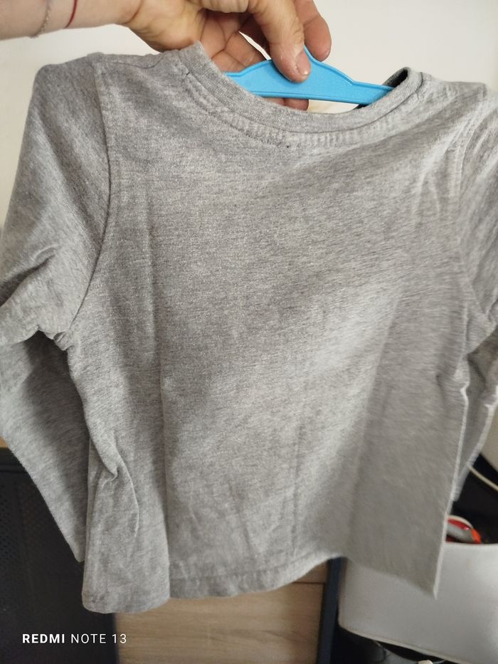 #kytie3ansgarcon. Tee-shirt manches longues taille 3 ans - photo numéro 2