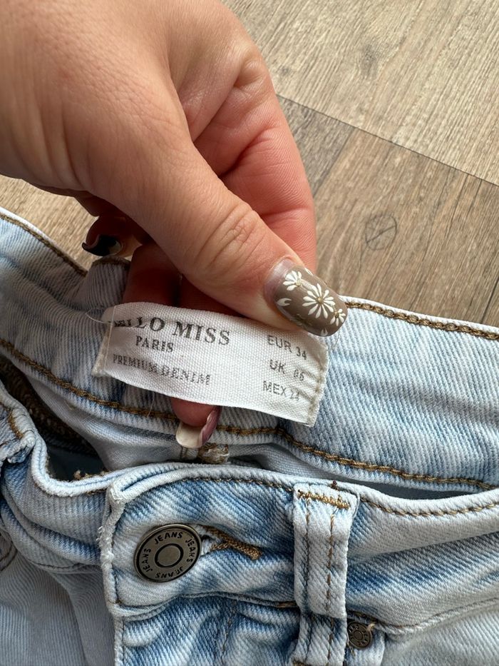 - Jeans Hello Miss   - Taille 34   - Très bon état - photo numéro 3