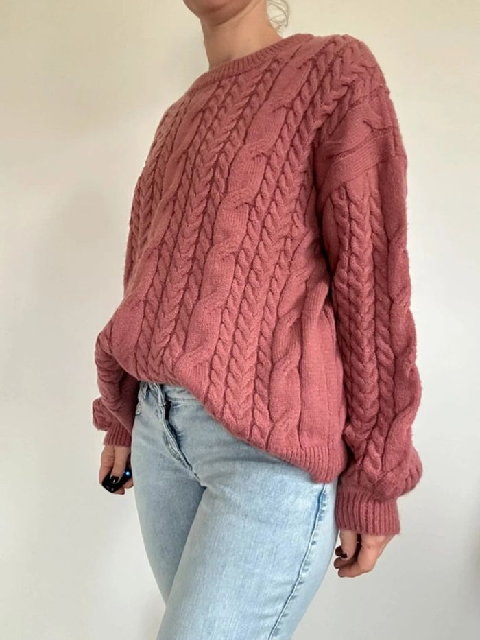 Pull torsadé vieux rose New Collection – Doux et cosy, taille unique (36-42), très bon état 💖 - photo numéro 9