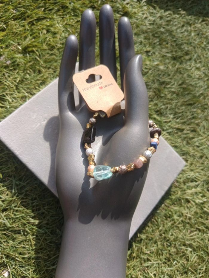 Bracelet pièce unique pierres naturelles fabrication artisanale