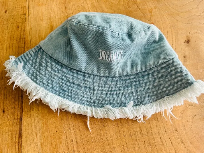 Chapeau en jean - photo numéro 2