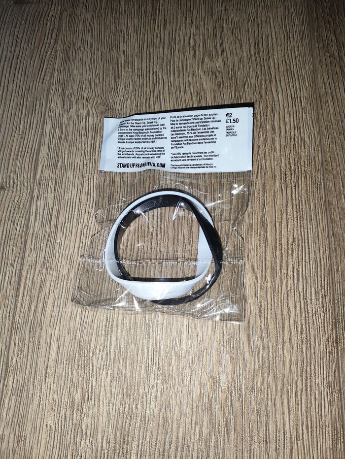 Bracelet nike stand up speak up anti racisme neuf original et officiel - photo numéro 2