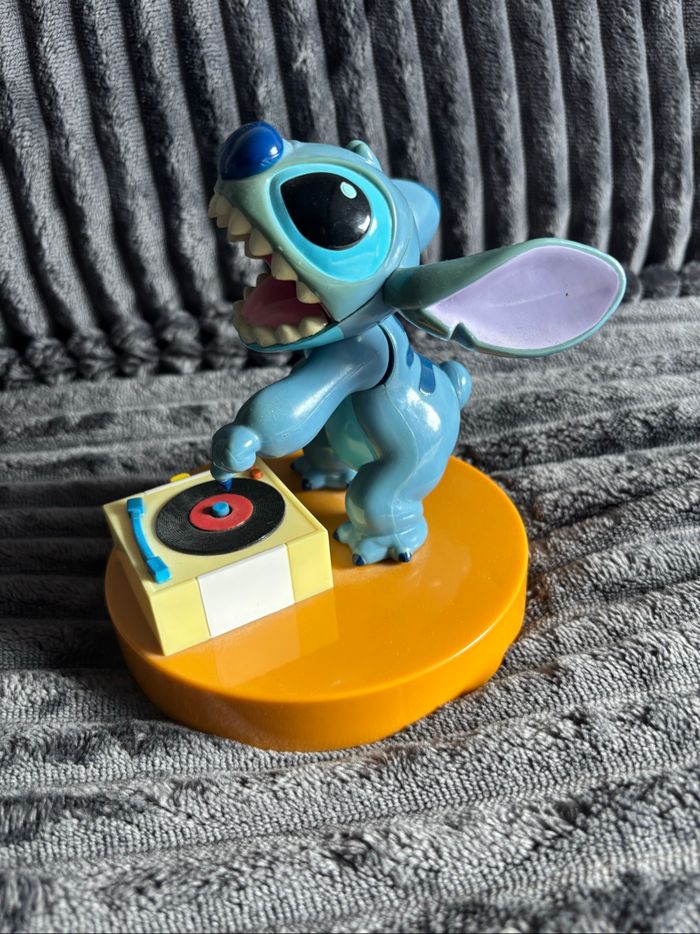 Figurine musicale Stitch disney - photo numéro 2