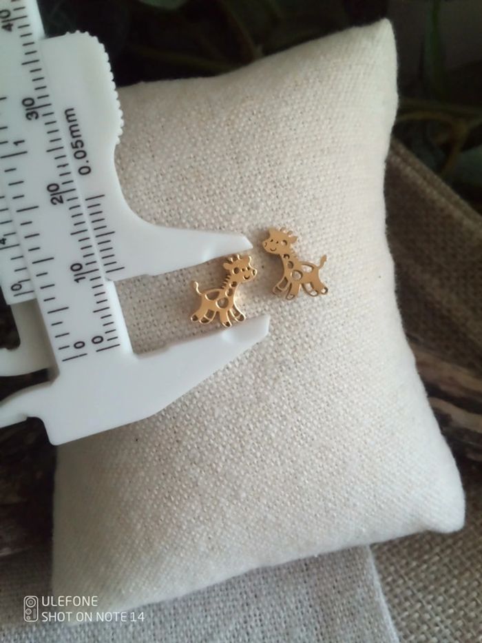 Petites boucles d'oreilles girafes - photo numéro 3