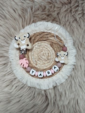 Attache tétine personnalisée