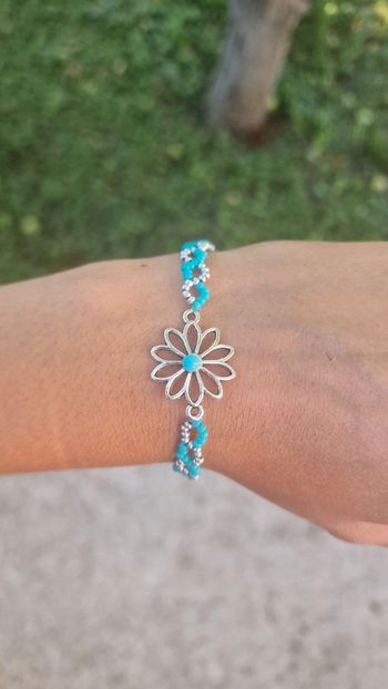 Bracelet fleur turquoise et argenté