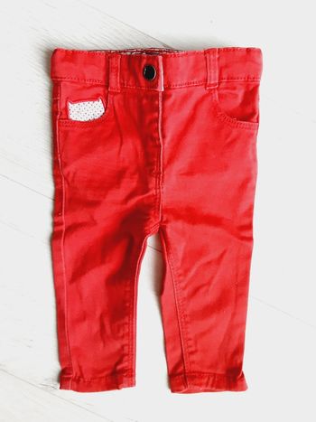 Vêtement bébé fille pantalon rouge Orchestra 6 mois