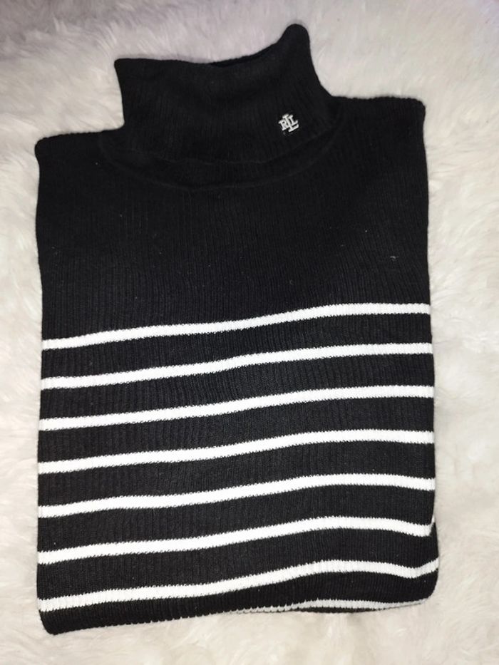 Pull col roulé bicolore