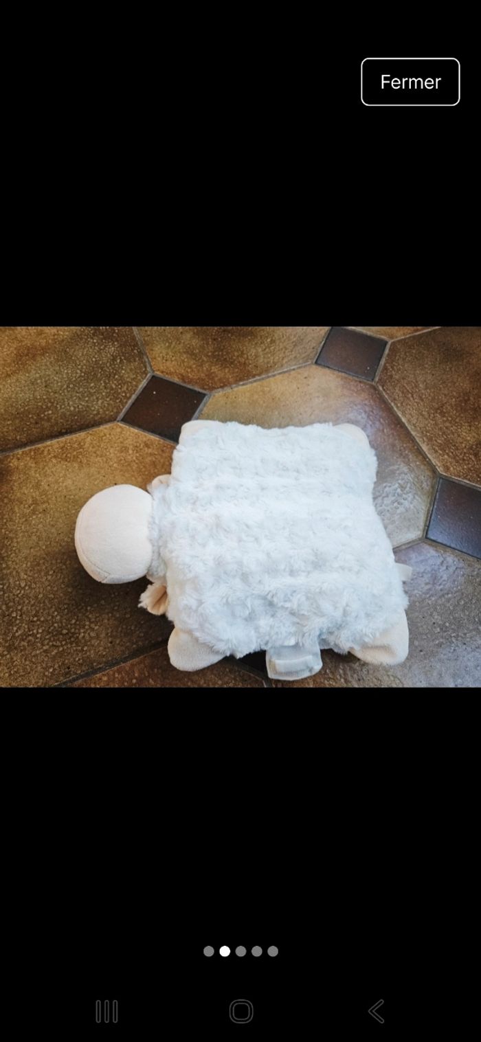 Doudou mouton transformable en coussin - photo numéro 2