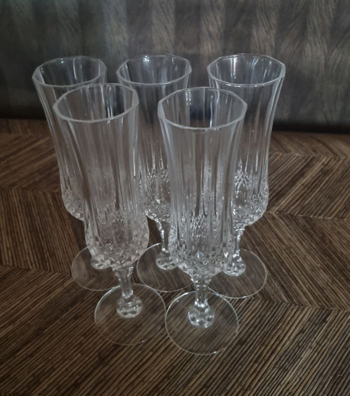 Ensemble de verres à pieds 16 pièces en Cristal - photo numéro 9