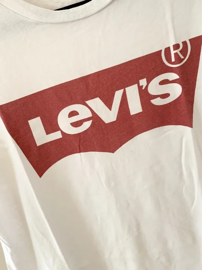 👕 T-shirt Levi’s blanc logo rouge – Taille L – Classique incontournable - photo numéro 2