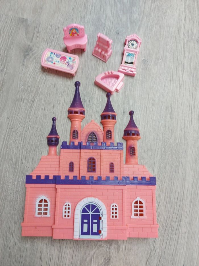 Mini château princesse - photo numéro 3