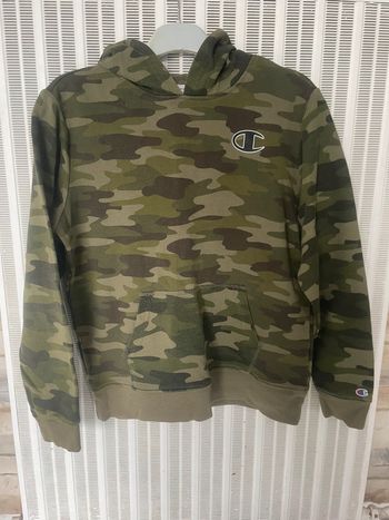 Sweat-shirt camouflage à capuche