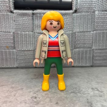 Personnage figurine femme playmobil