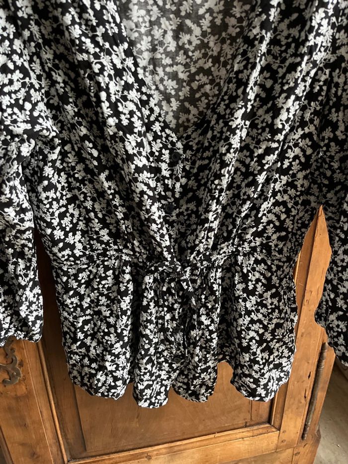 Chemise à fleur - photo numéro 7