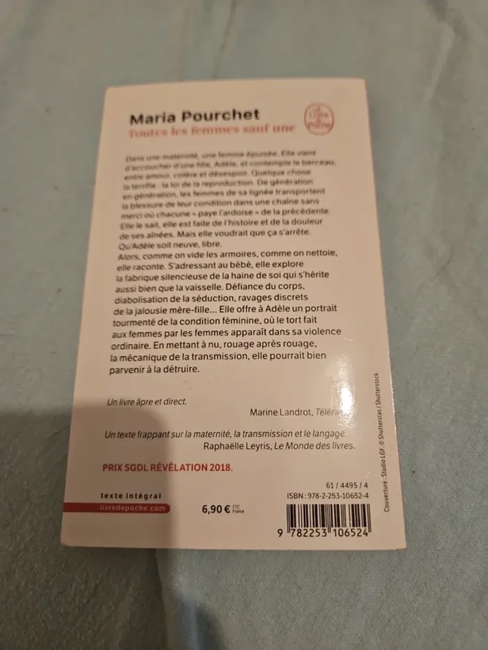 📕 Livre Toutes les femmes sauf une - photo numéro 2