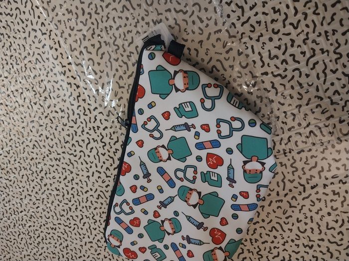 Trousse médicale infirmière – idéale pour stylos, maquillage ou accessoires - photo numéro 4