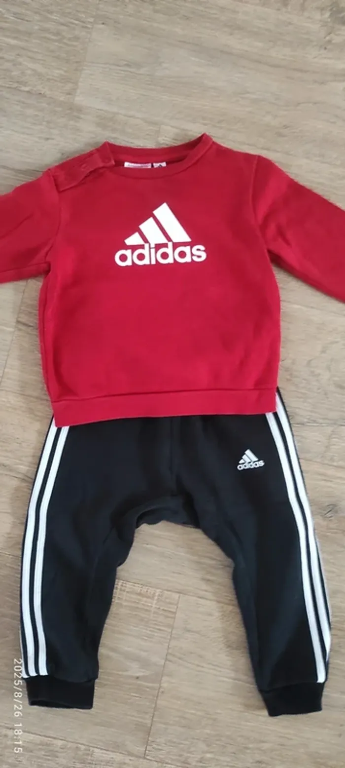 Ensemble Adidas bébé