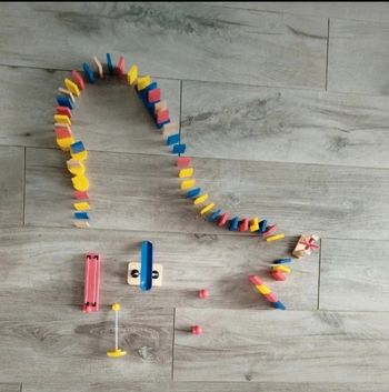 Domino obstacles