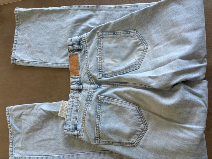 Jean stradivarius taille 34 - photo numéro 3