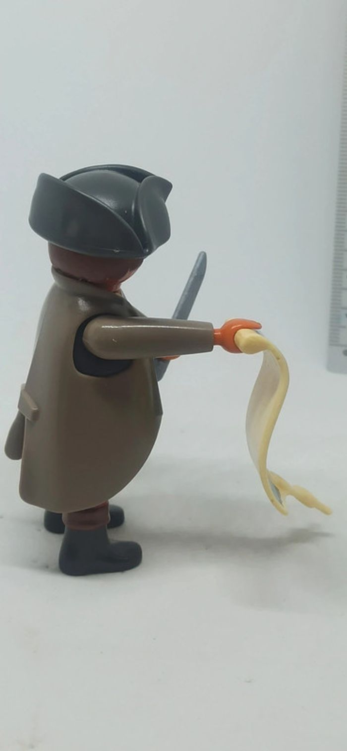 Homme pirate avec manteau long et carte playmobil - photo numéro 4