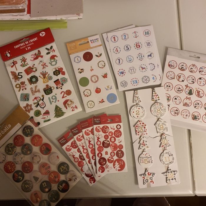 Lot chiffres de l'avent pour calendrier Noël - photo numéro 1