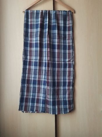 Écharpe bleu marine à carreaux homme