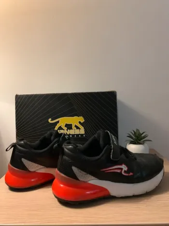 Chaussure d’enfant taille 31