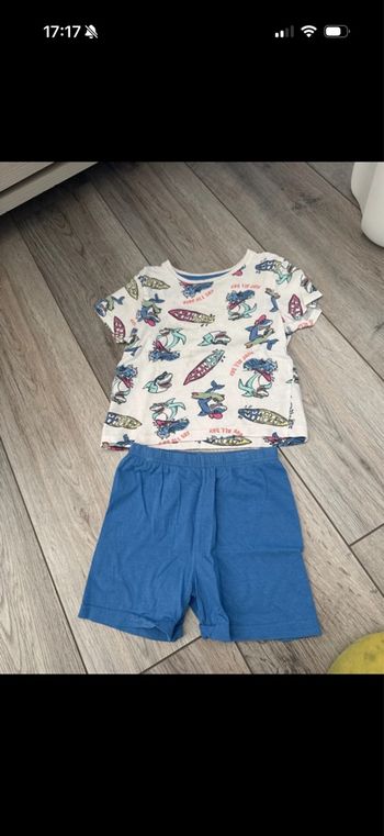 Pyjama short garçon primark 2/3 ans 