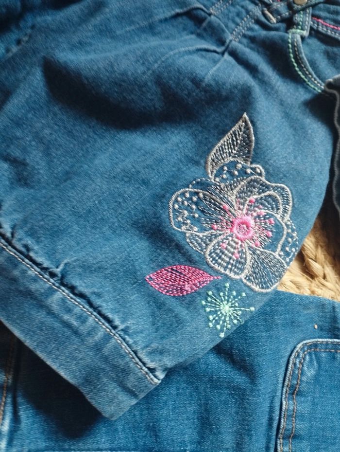 Lot jupes en jean 8ans - photo numéro 2