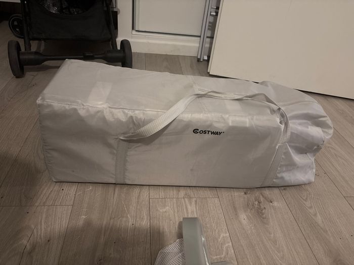 Lit bébé parapluie