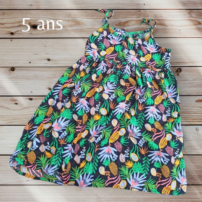 Robe tropicale