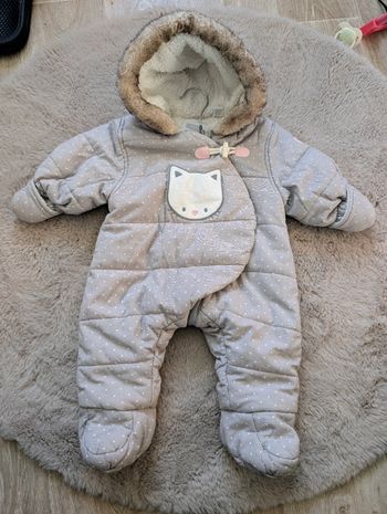 Combinaison pilote fille 3-6 mois OBAÏBI – grise à pois blancs – capuche fourrée – motif chat – TBE