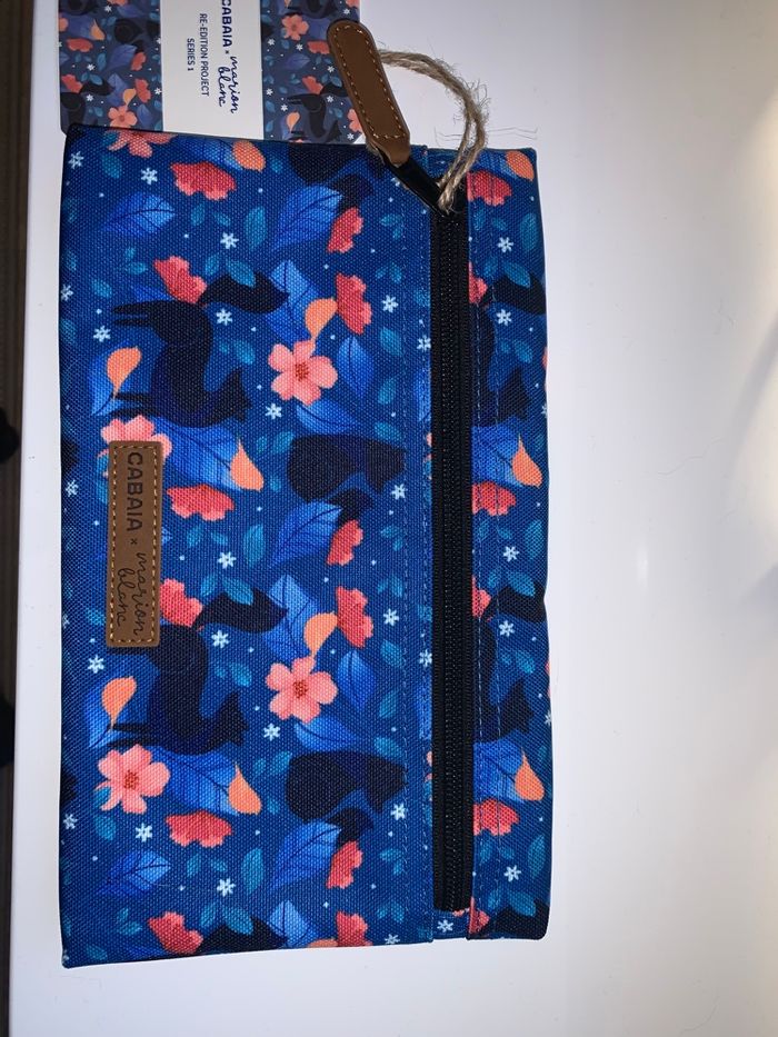 Pochette édition limitée Cabaia