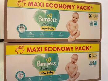 208 couches Pampers harmonie (taille 2)
