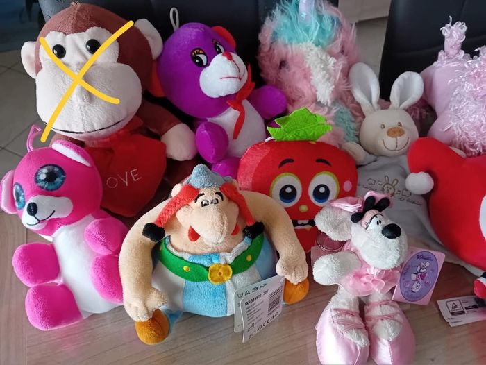 Lot 9 peluches doudou lapin Obelix joker diddle chien - photo numéro 2