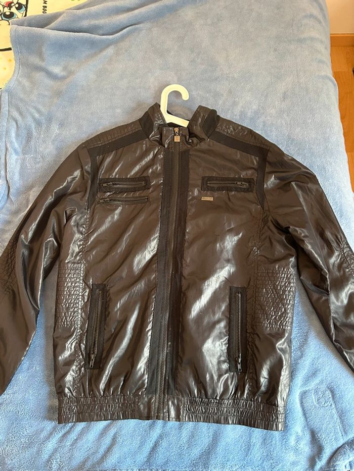 Veste Unkut